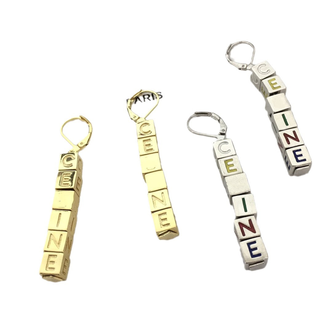 赛林家新款方块字母耳环女高级感个性气质骰子吊坠CEL风珐琅耳扣