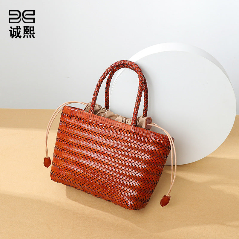 厂家小众设计菜篮子真皮手拎包复古手工编织包单肩斜挎子母编藤包