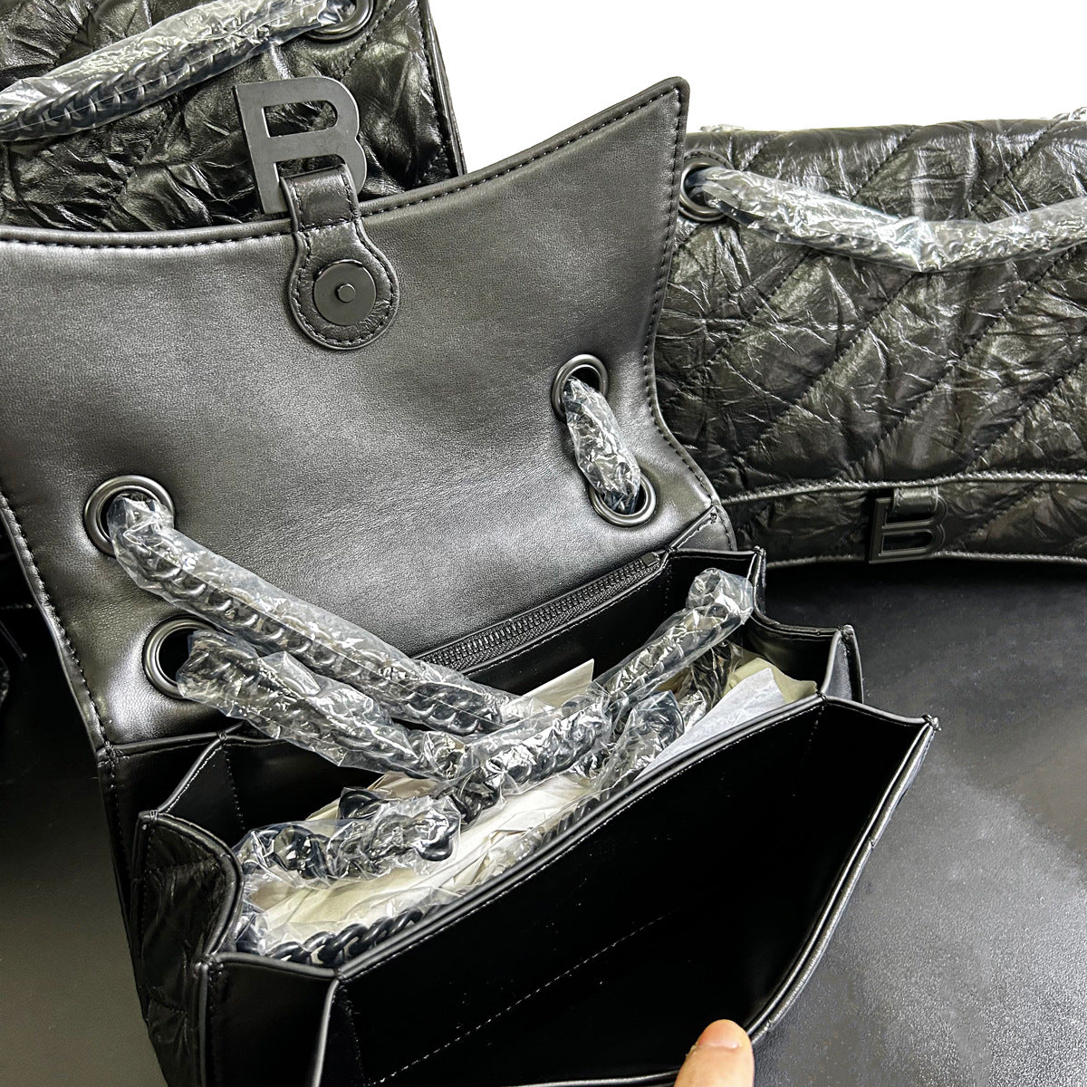 高级感头层牛皮沙漏包2023秋冬新款褶皱菱格链条包b家单肩斜挎女