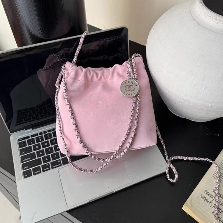 新中式绸牛皮垃圾袋链条包包女包2024新款大容量单肩包斜跨水桶包