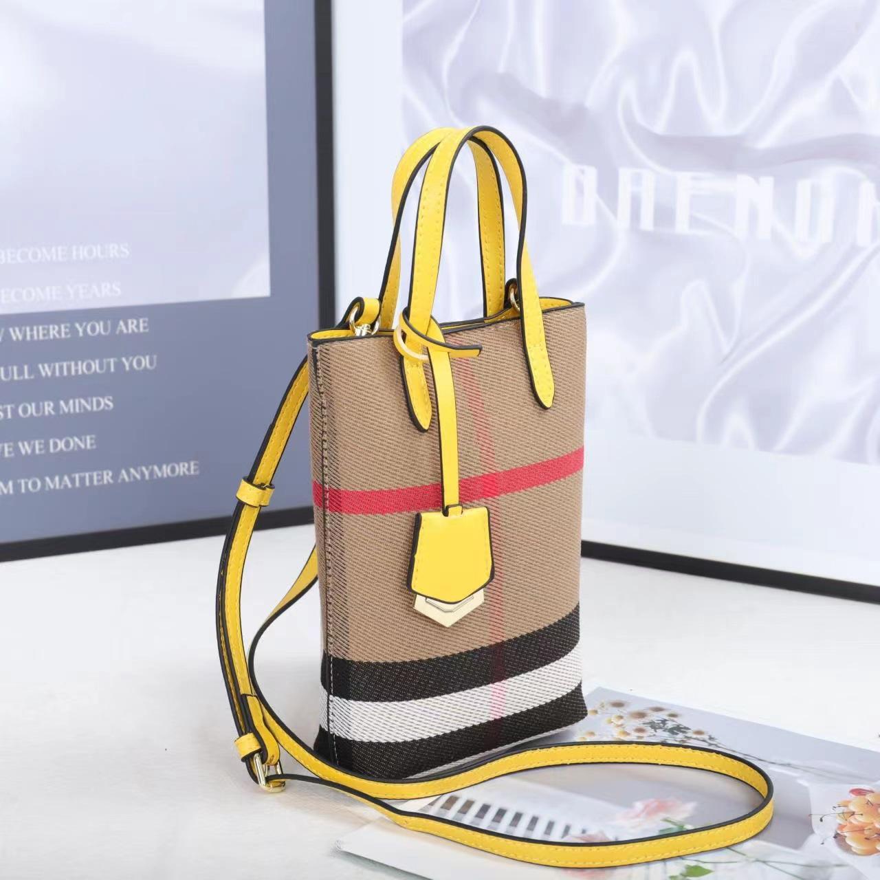 手机包女网红美拉德 轻便手提斜挎包超火放装小包包迷你高端秋冬