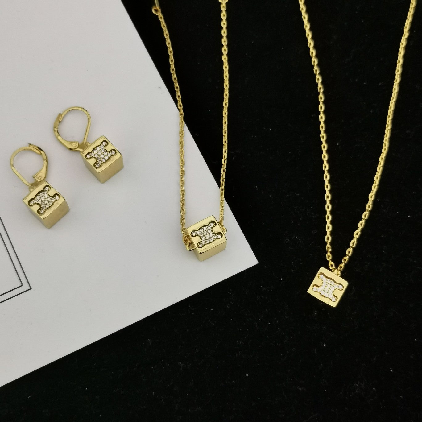 CEL家22新款方块凯旋门项链女手链耳环高级感气质光面镶钻吊坠