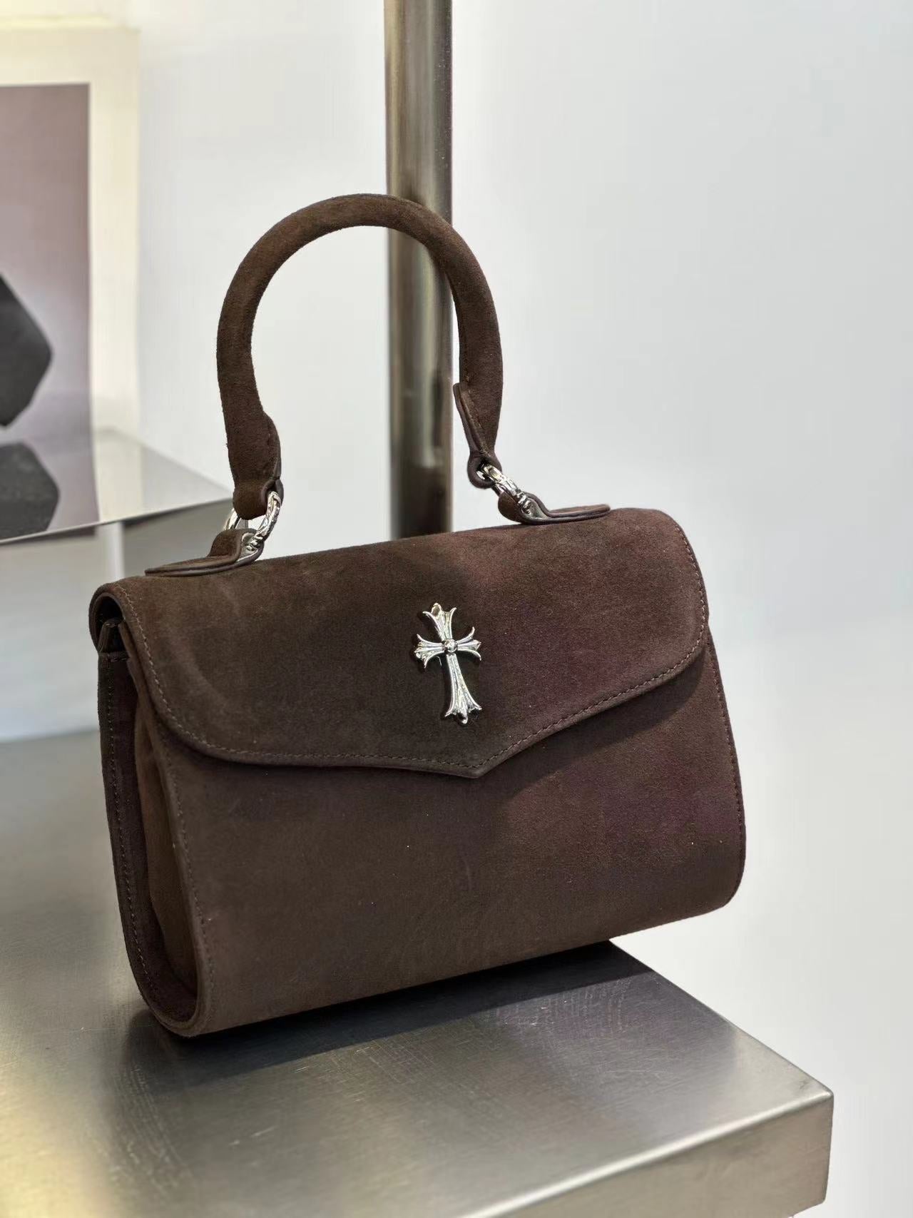 2024夏季新款小众十字架麂皮小方包牛皮手提斜挎包女时尚保龄球包