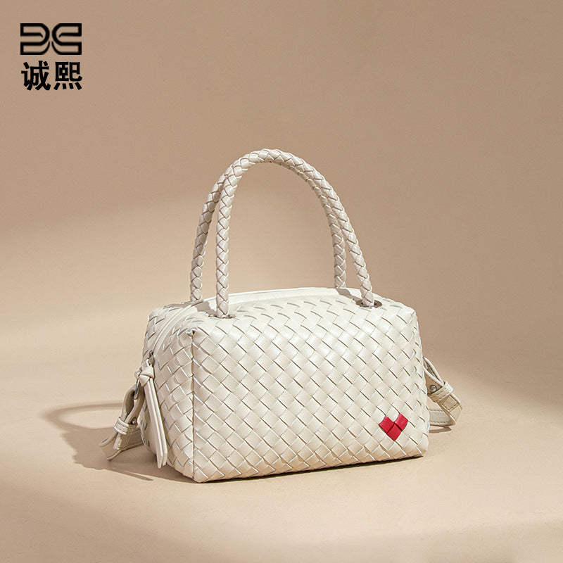 2025时尚新款爱心编织枕头包休闲波士顿手提女包大容量单肩斜跨包