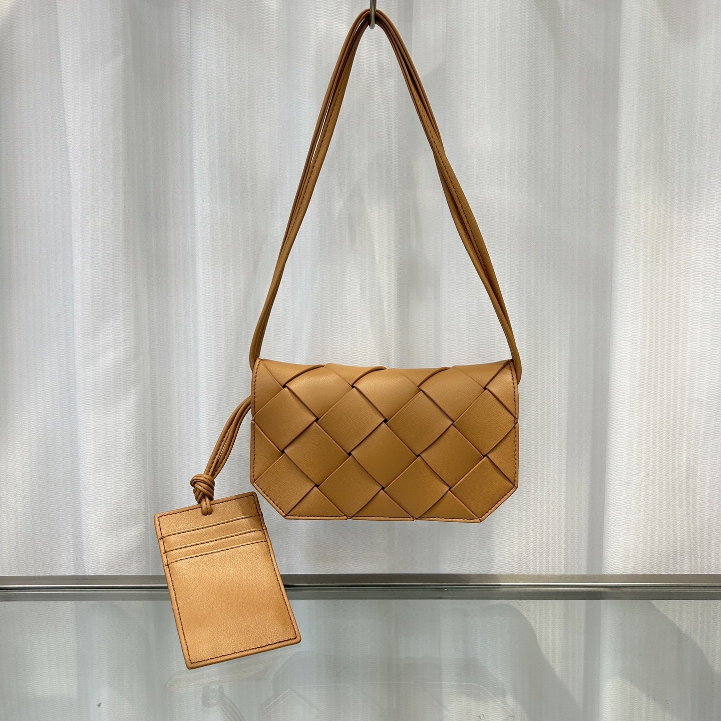 新款潮流真皮手工编织夹子包跨境肩带单肩斜挎厂家直销手机包