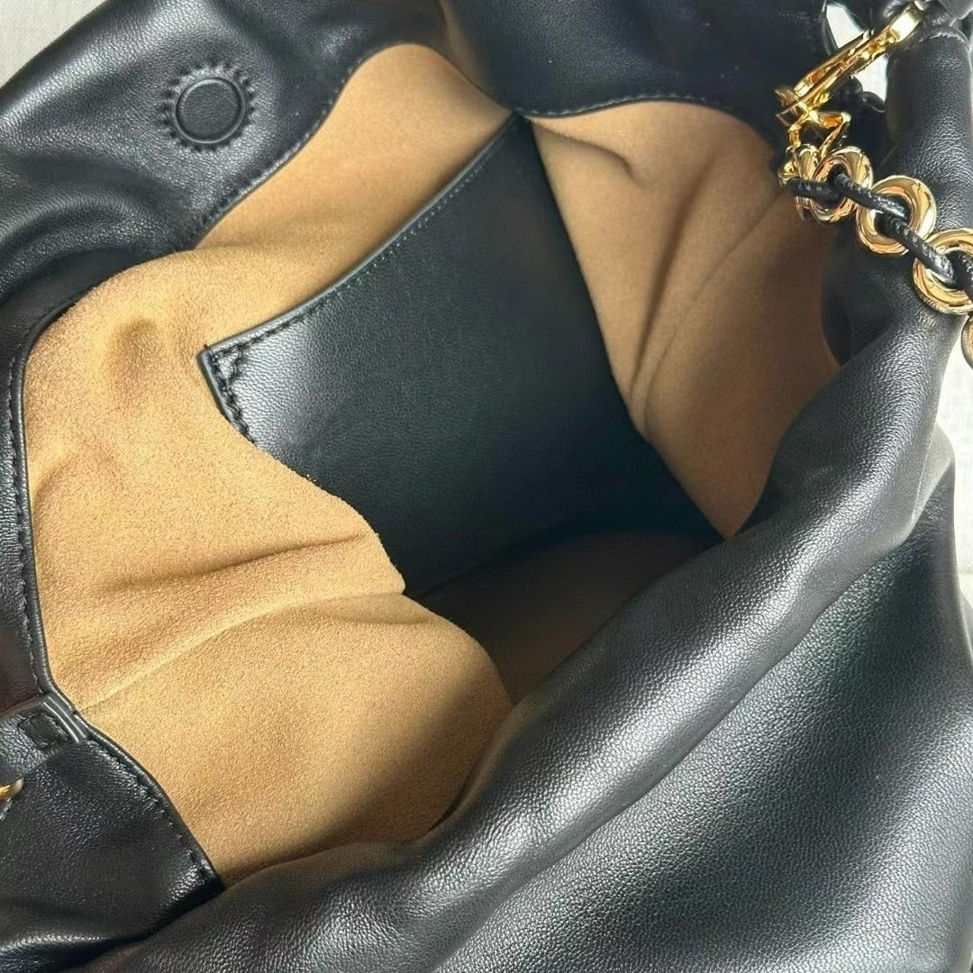 2024新中式斜挎女包牛皮福袋包水桶包抽绳云朵包单肩斜挎腋下女包