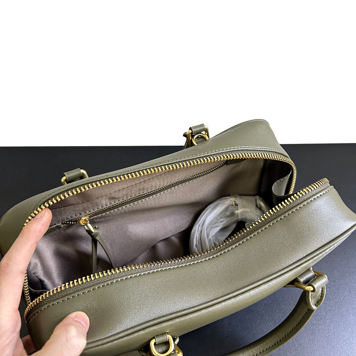 秋冬小包包女2023新款斜挎包单肩手提枕头包复古波士顿保龄球包