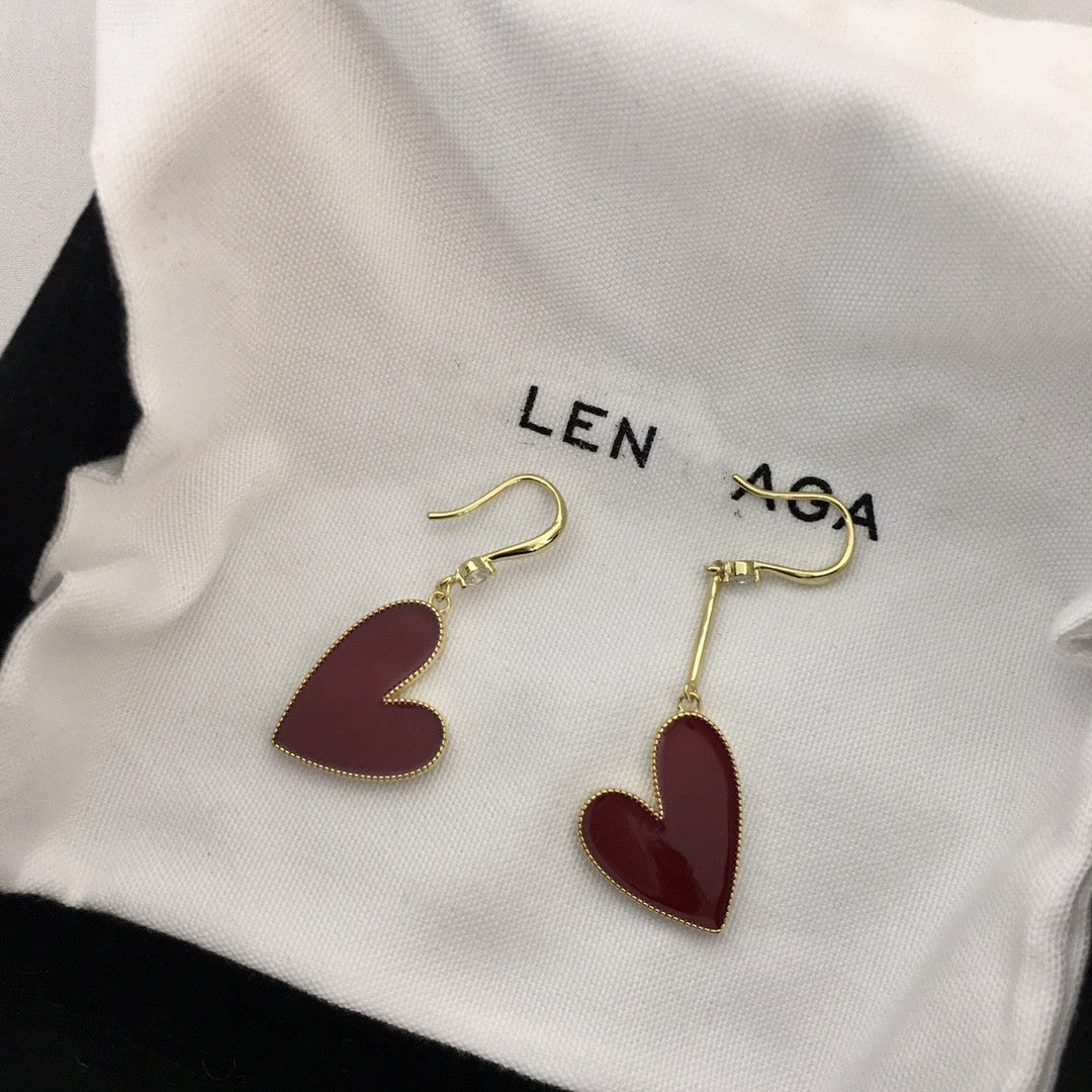 巴黎家新款红色桃心不对称耳钩爱心滴胶耳环甜美气质INS风高级