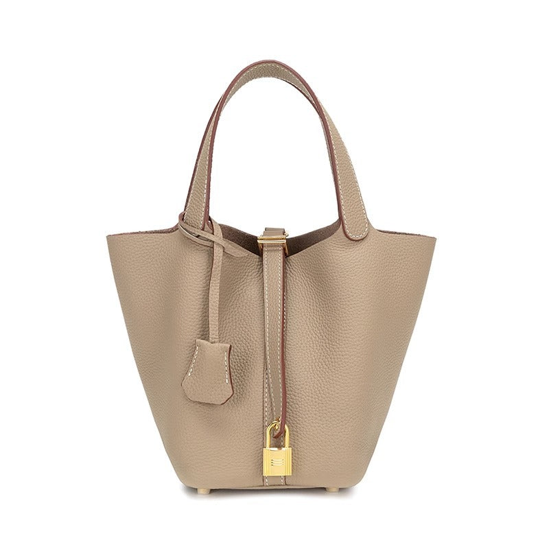 香港代购包包2023新款水桶包菜篮子女包真皮手提包妈咪包新娘婚包