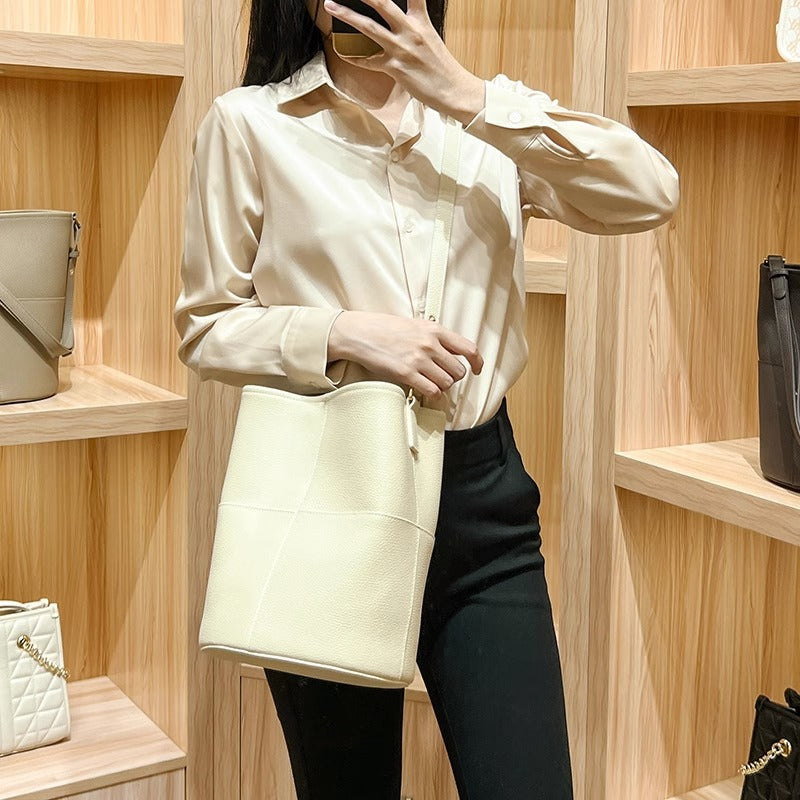 avale 软糯头层牛皮水桶包托特包慵懒风时尚女通勤包单肩斜挎休闲