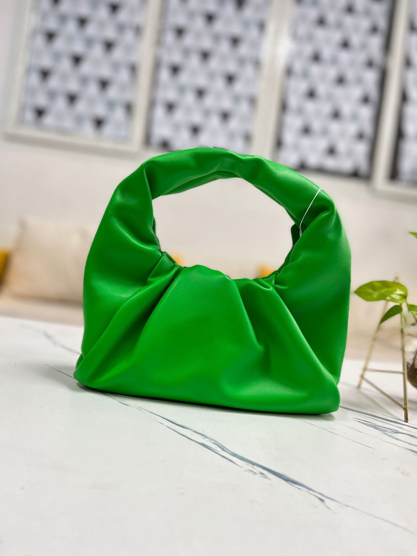 包包女2022新款女包牛角包pouch云朵包饺子包手提单肩包真皮女包