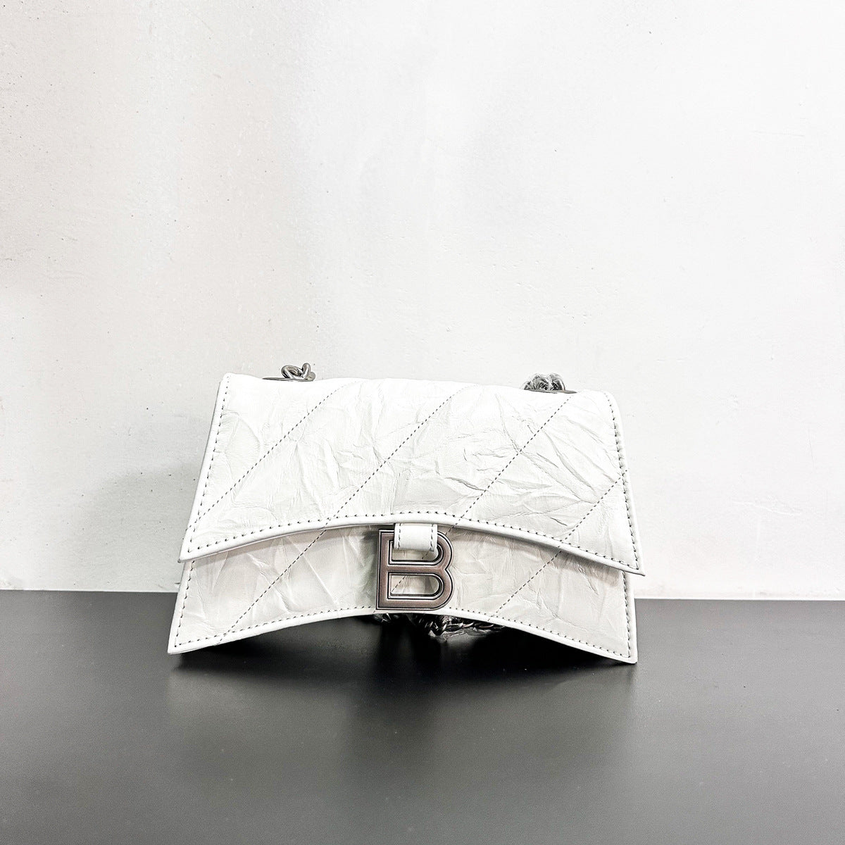 高级感头层牛皮沙漏包2023春夏新款褶皱菱格链条包单肩斜挎包女