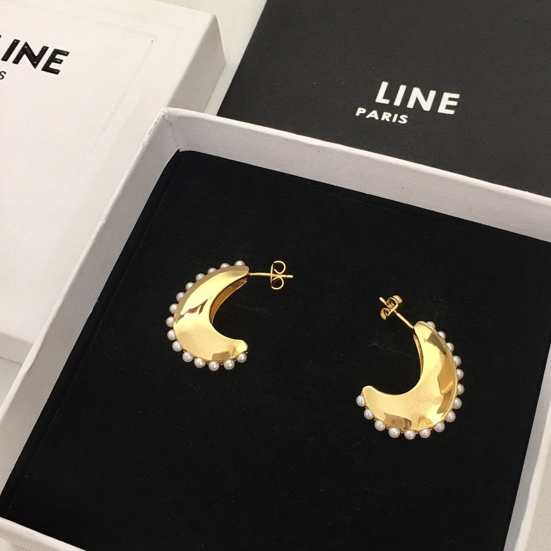 赛林家23新款月亮形耳钉女高级感气质光面CEL风黄铜镀金珍珠耳环