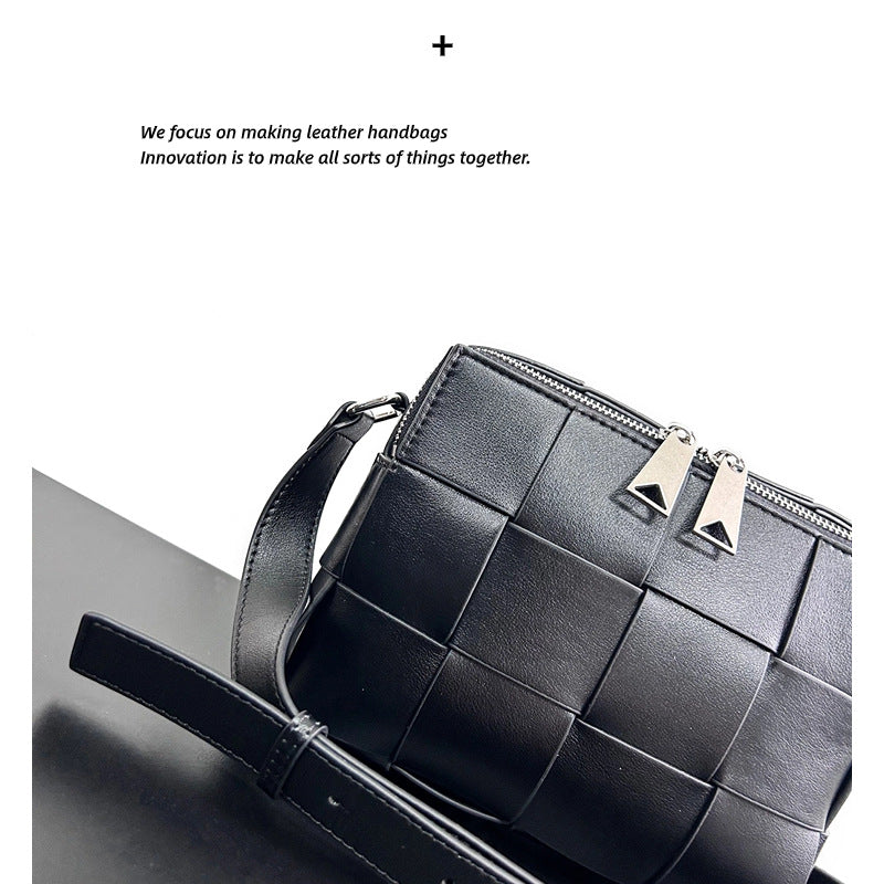 2023秋季新款极简经典大块编织双拉链开合时髦百搭单肩斜挎相机包