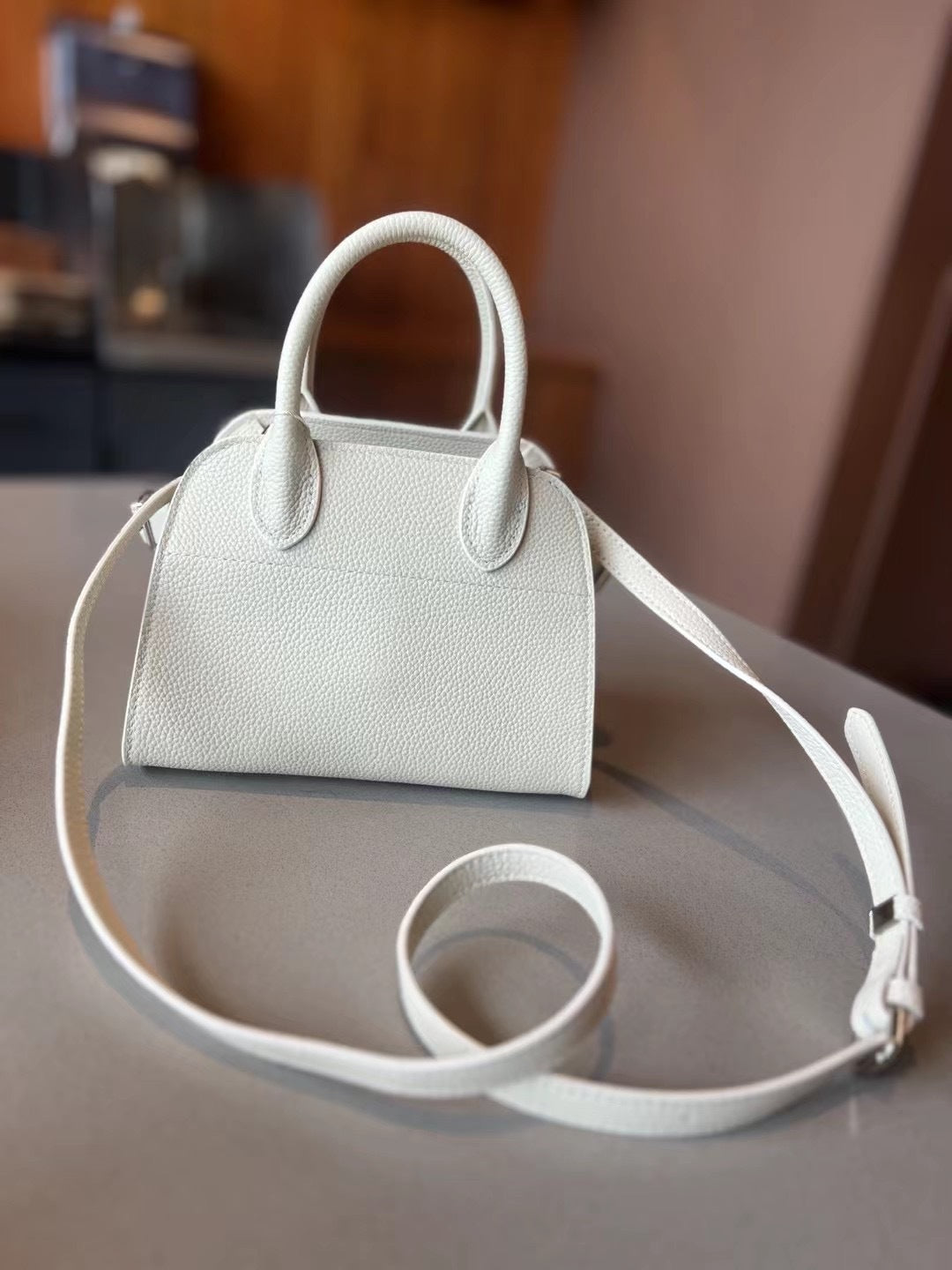 包包女士2024新款大容量腋下手提黑色复古休闲百搭通勤单肩托特包