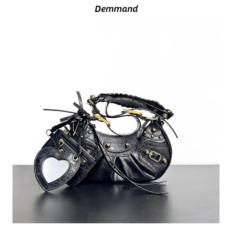 真皮包包女2023新款单肩轻奢月牙包法式腋下包甜酷辣妹机车包个性