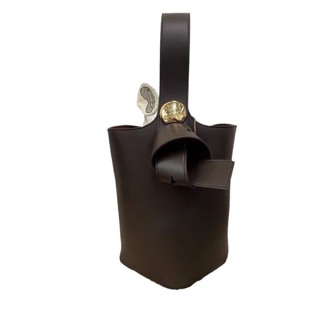 女包包复古2023新款时尚韩版女复古风秋冬潮包大容量港风学生大包