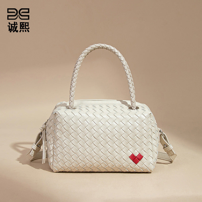 2025时尚新款爱心编织枕头包休闲波士顿手提女包大容量单肩斜跨包