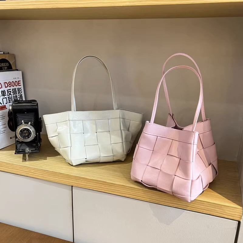 真皮编织菜篮子包女简约水桶包高级感手提翅膀包腋下小方单肩包