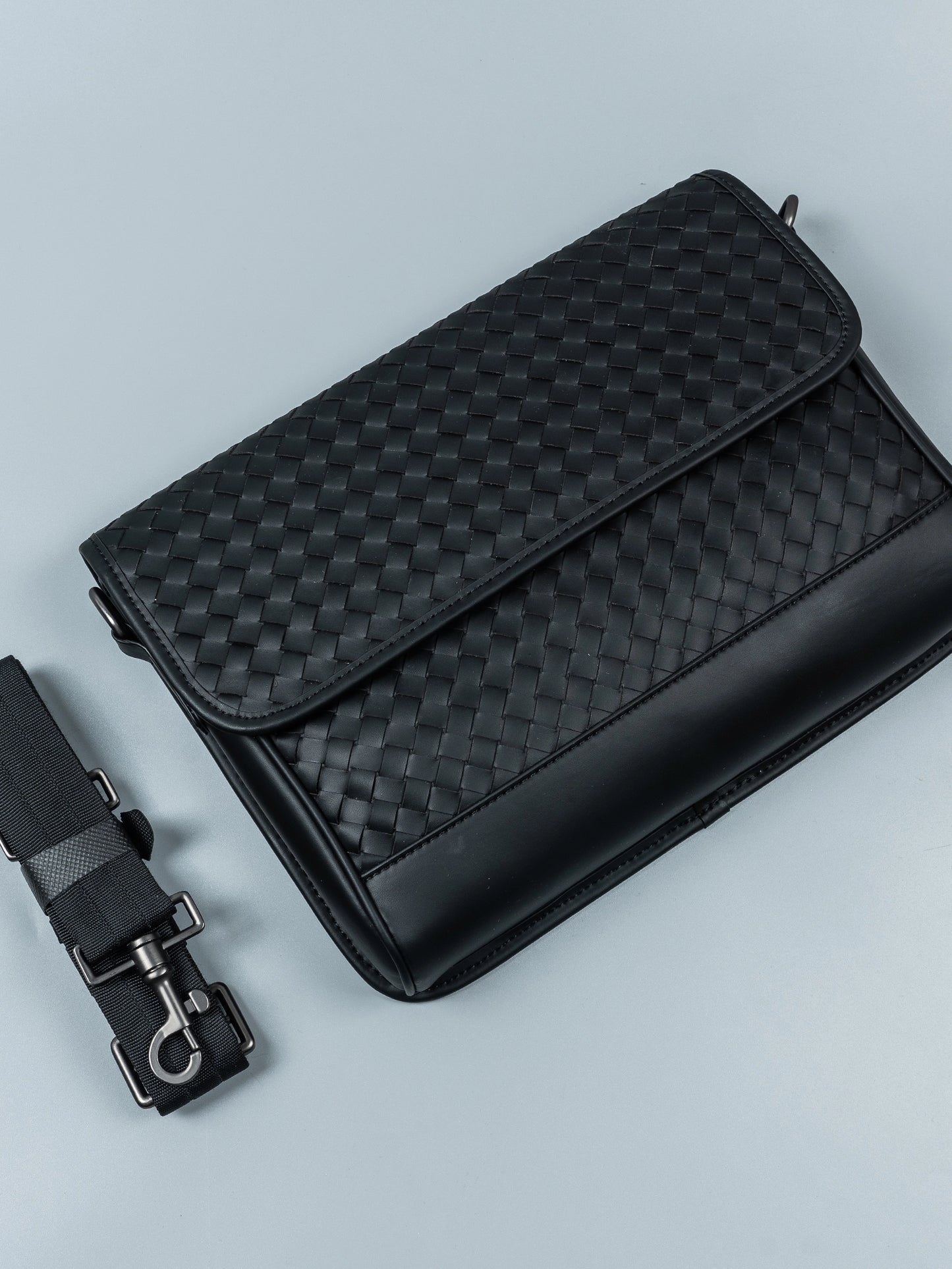 X&BV新款单肩斜挎包男真皮商务编织男包小挎包横板翻盖小背包休闲