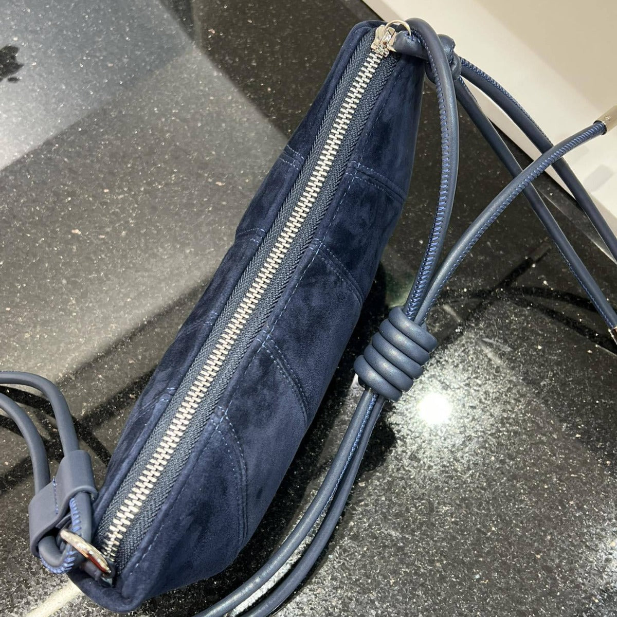 高级感牛角包复古磨砂皮网红爆款饺子包时尚百搭腋下包单肩斜挎女