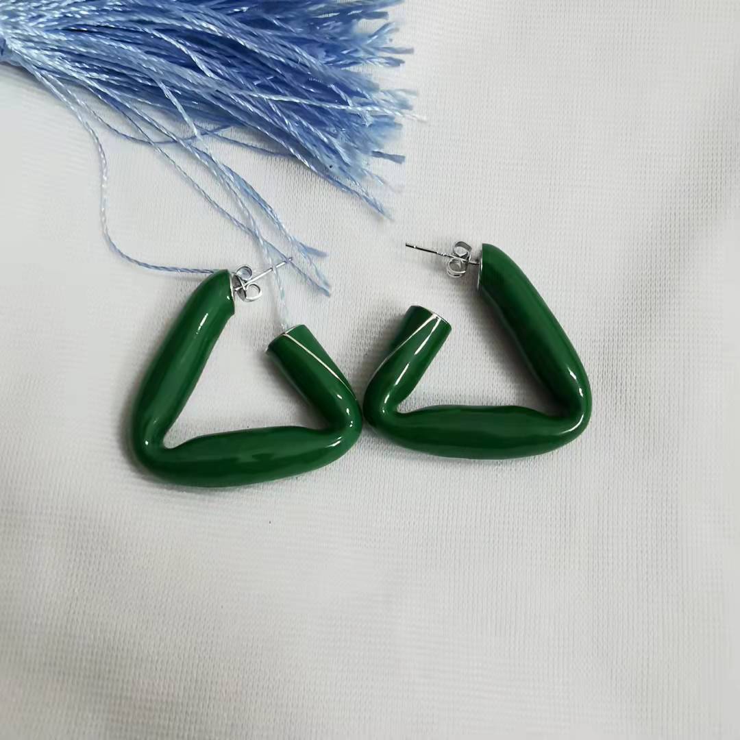 BV家21新款三角几何形珐琅耳钉女高级感重工不规则银针滴釉耳环