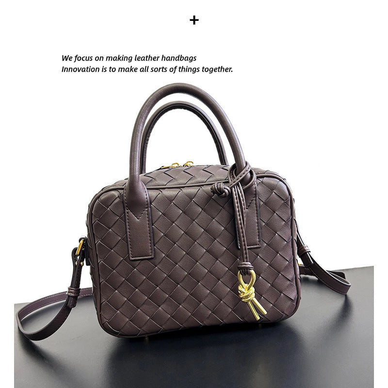 进口2023牛皮编织手提小方包饭盒包斜挎包高级冷波士顿编织小方包