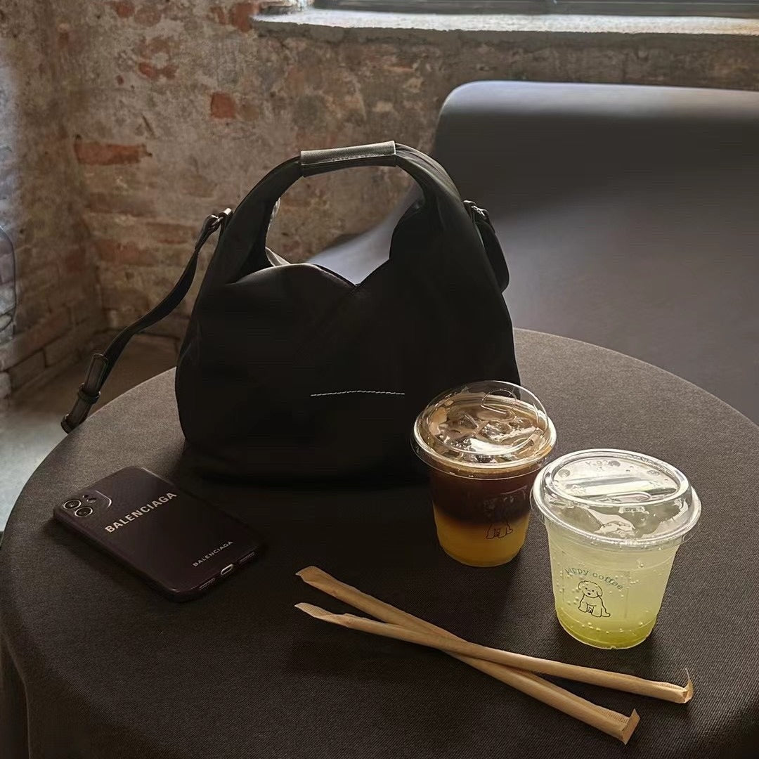 防水牛津布帆布水桶包女高级感小众手提饭盒包真皮斜挎包小托特包