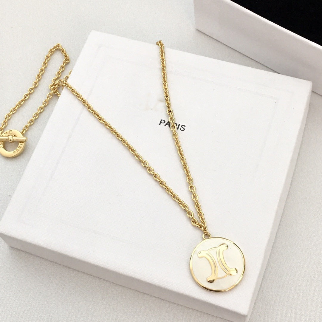 赛家新款猪鼻子OT扣项链女高级个性气质光面珐琅凯旋门锁骨链