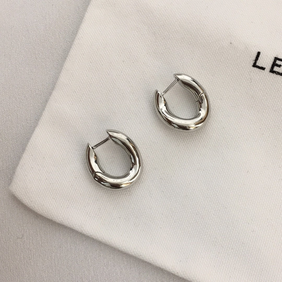 巴黎家21新款几何U形耳环女高级感极简风气质光面环形不规则耳钉