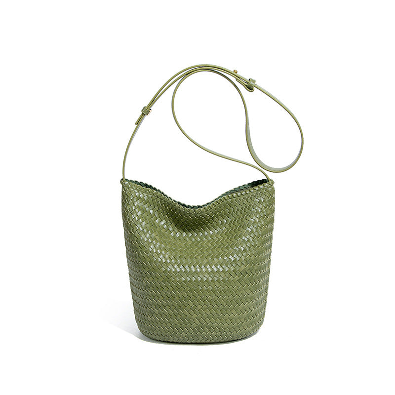 亚马逊爆品2025新款手工编织包时尚百搭水桶包日常通勤斜挎包女包