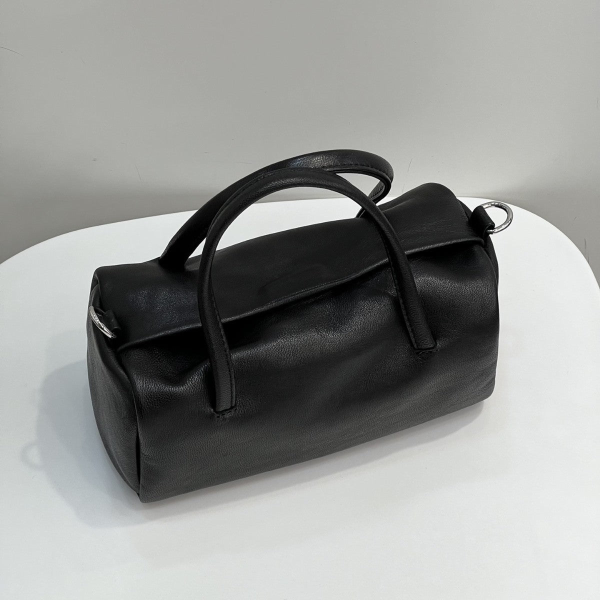 2025韩系新款新款女包高级复古保龄球包包百搭大容量通勤包法棍包