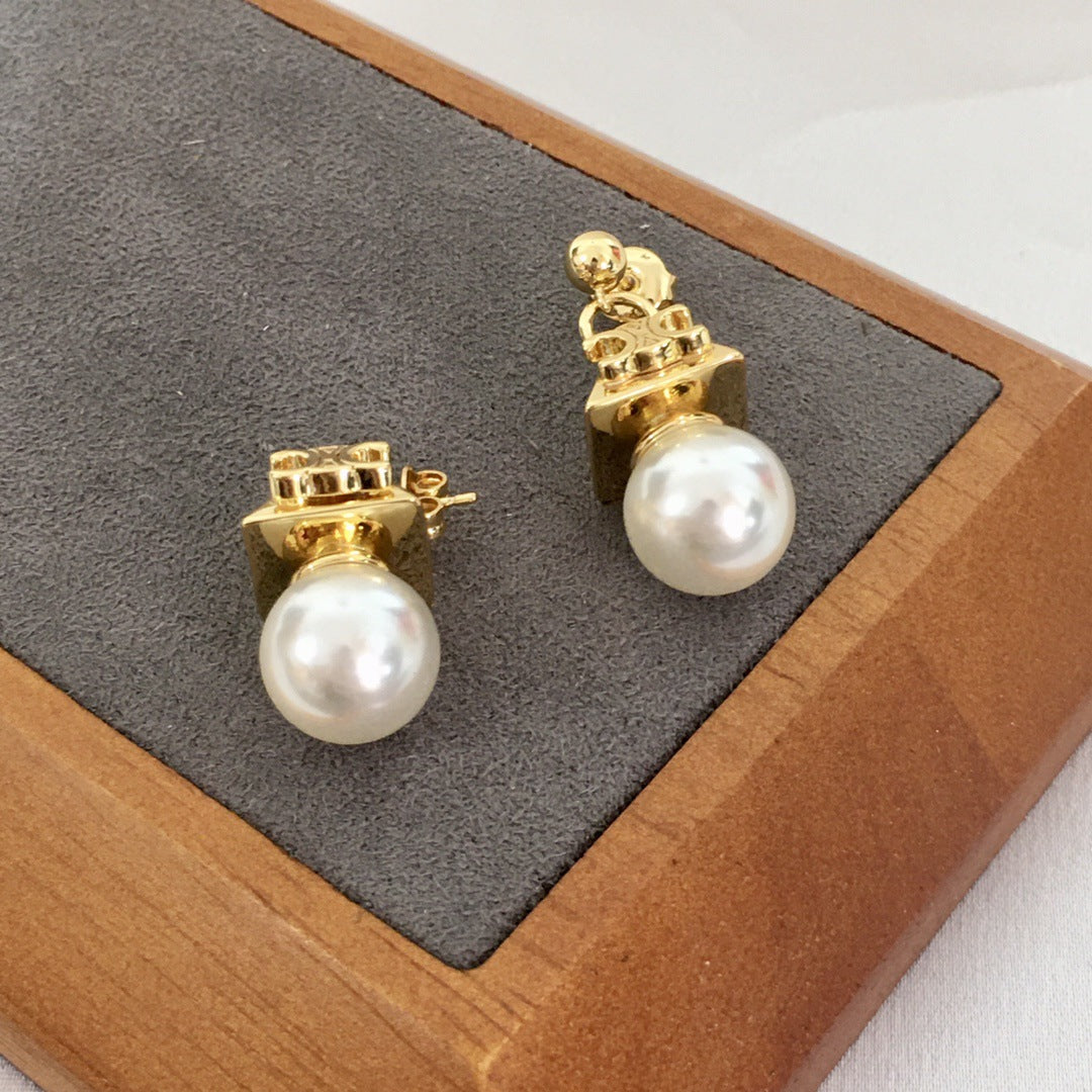 赛家新款宝塔凯旋门珍珠耳钉女高级感个性气质光面三角形耳环