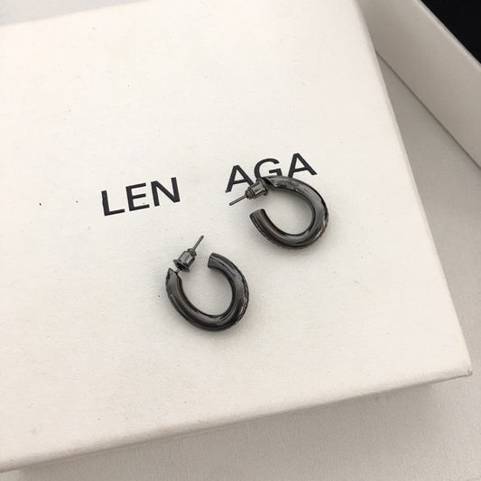 巴黎家21新款BB枪黑色U形不规则耳钉女高级感气质镶钻几何形耳环