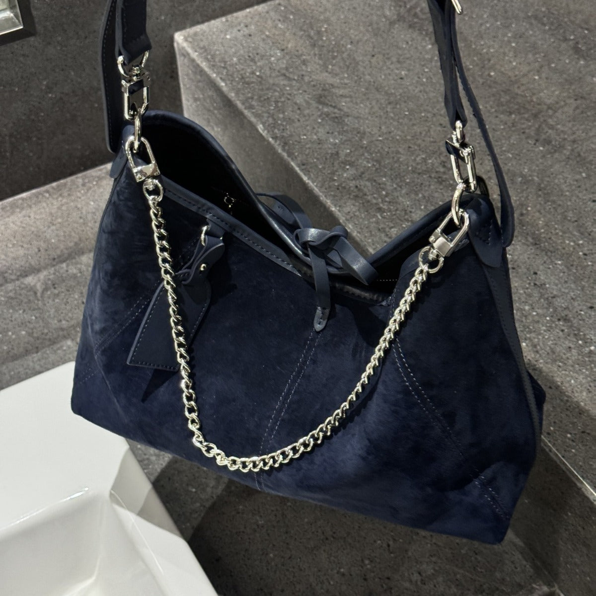 小众2024新款秋冬磨砂麂皮腋下包高级感大容量单肩斜挎托特包包女