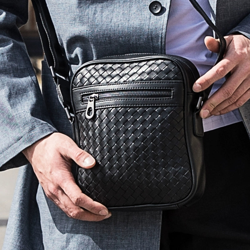 男单肩包真皮软皮小编织男包潮流时尚背包迷你牛皮竖款男士斜挎包