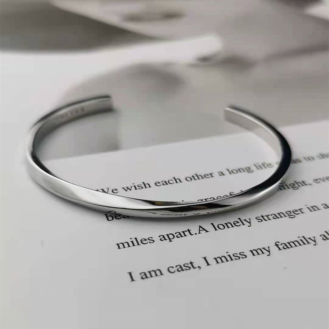 赛家2021新款光面扭转手镯女高级感极简风气质几何不规则扭扭手环