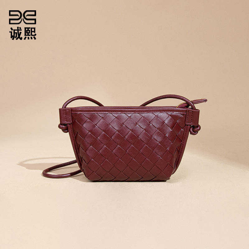 新款纯色百搭斜跨编织女包休闲创意零钱包小巧可爱mini复古饺子包