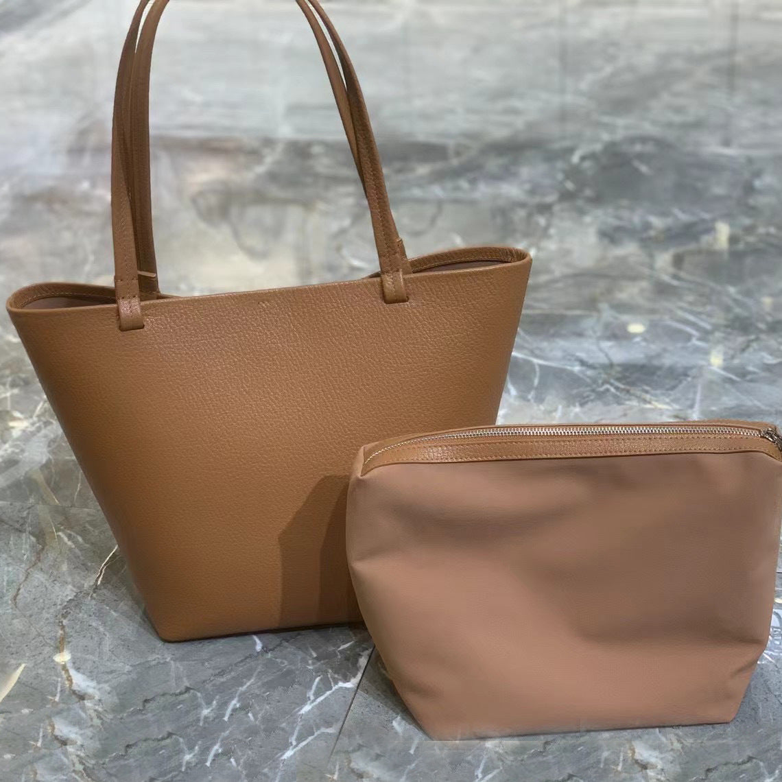 潮 极简togo头层小牛皮大容量托特tote手提单肩斜挎包 无痕代发