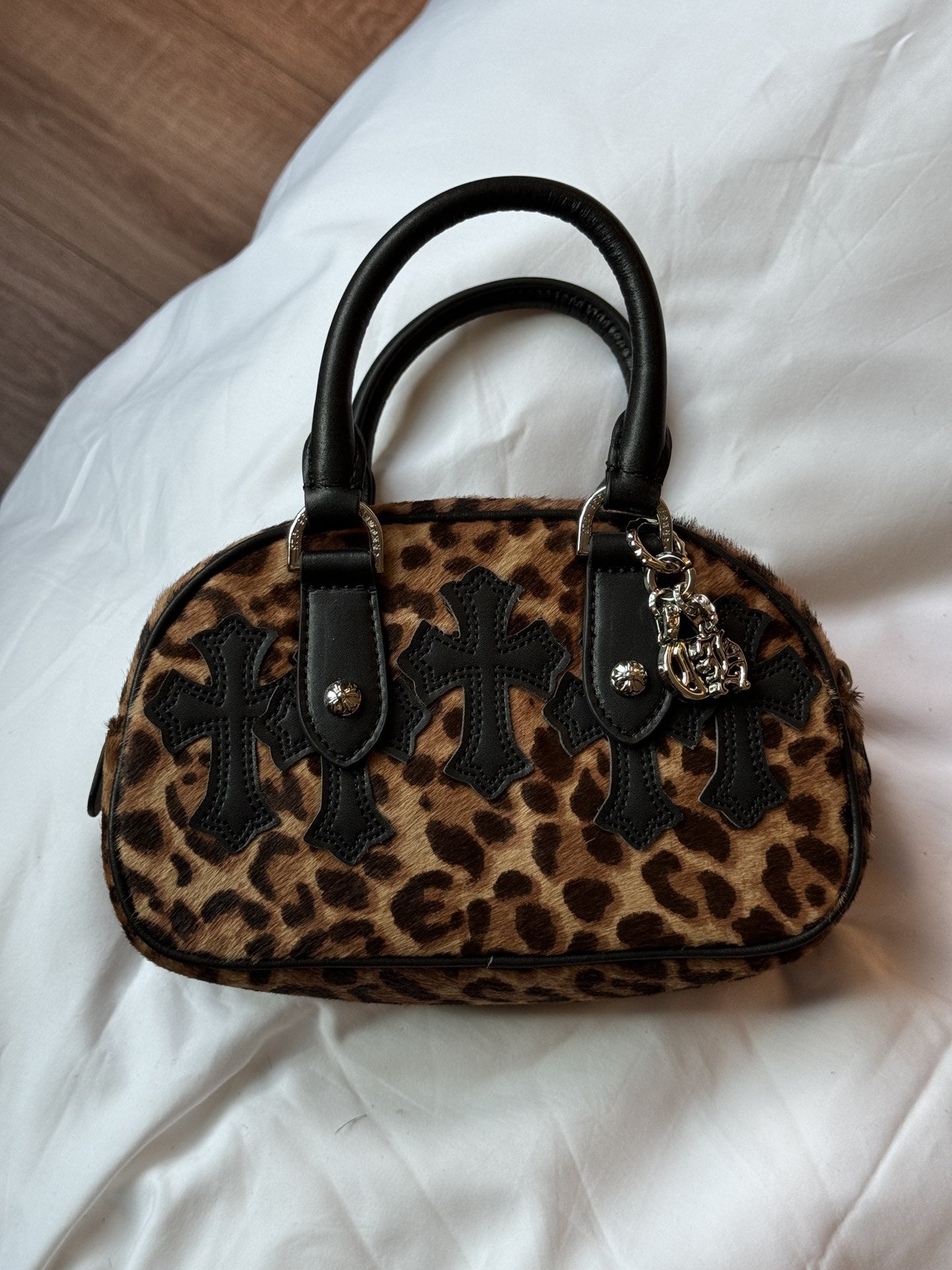 女包新款头层牛皮十字架保龄球包甜酷辣妹风枕头包手提单肩斜挎包