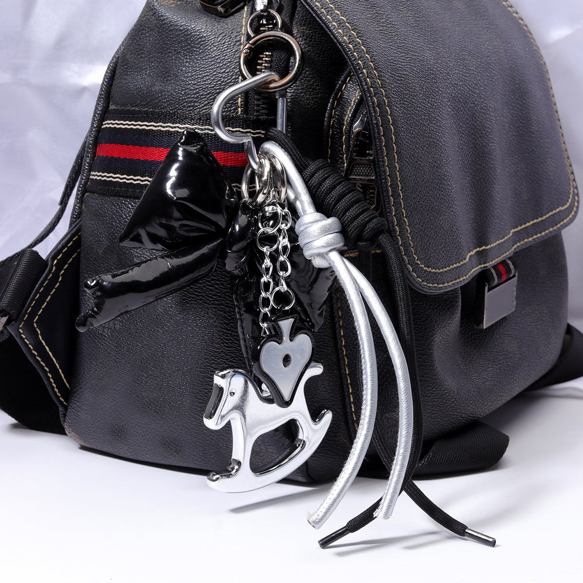 量大价优现货红色草莓包挂金属动物狗编织绳钥匙链钥匙扣包挂