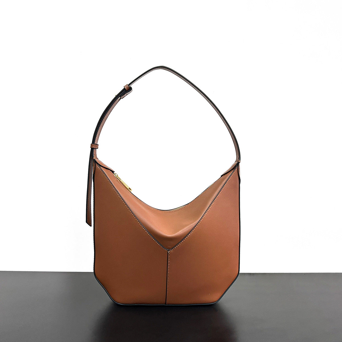 2024新款小牛皮高级感小众设计黑边手提单肩斜挎腋下包真皮吊床包