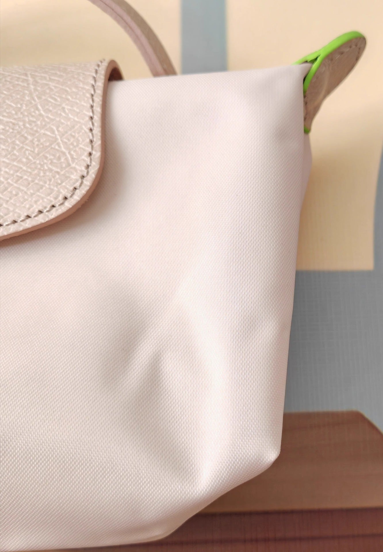 法国夏季新款mini尼龙饺子包单肩斜挎包迷你化妆包百搭手提手机包