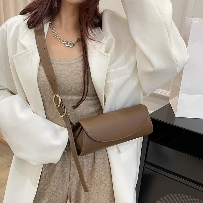 高级感真皮法棍包中古腋下包2023时尚休闲单肩斜挎包牛皮圆筒包潮