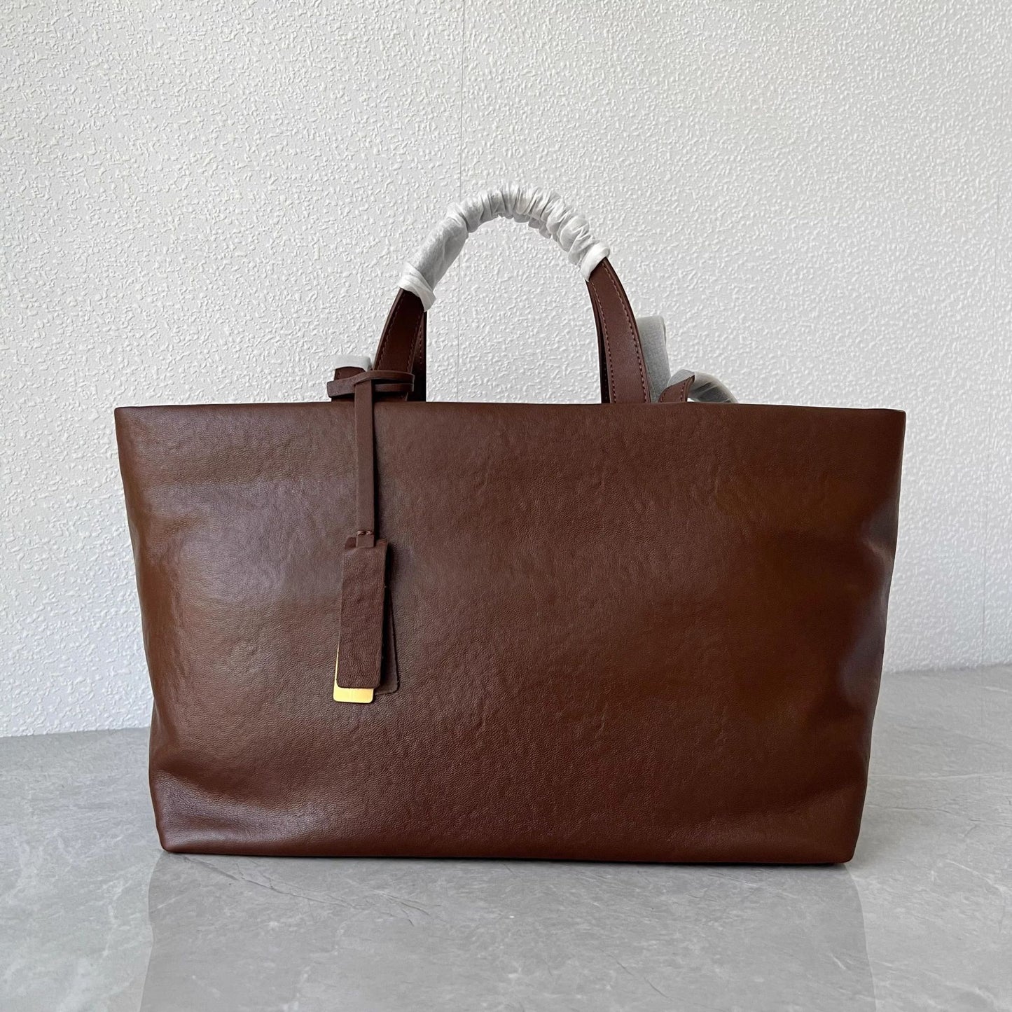 头层植鞣牛皮托特包2024秋冬新款大容量通勤女包软皮轻便单肩包潮