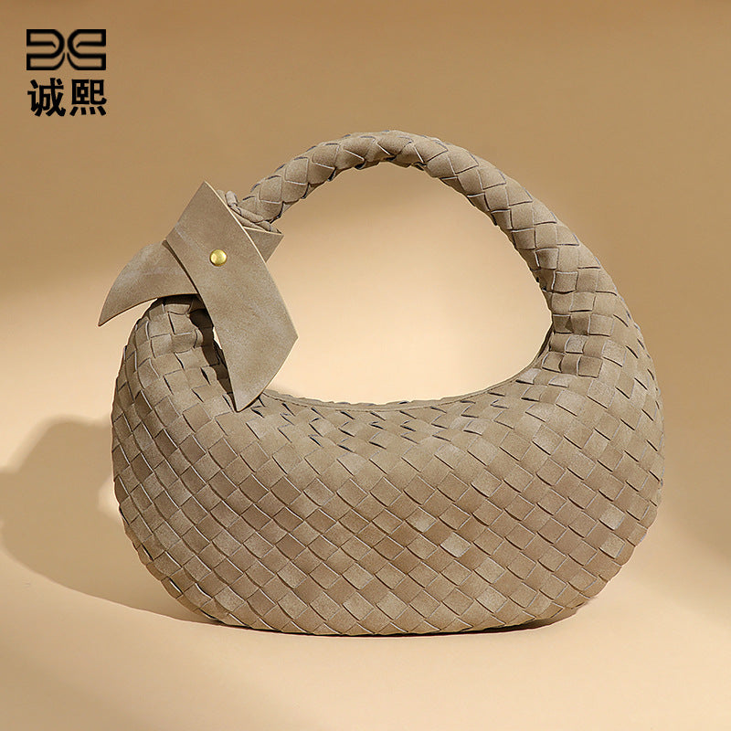 欧美潮流2024大容量编织单肩饺子包秋冬新品百搭牛角包磨砂腋下包