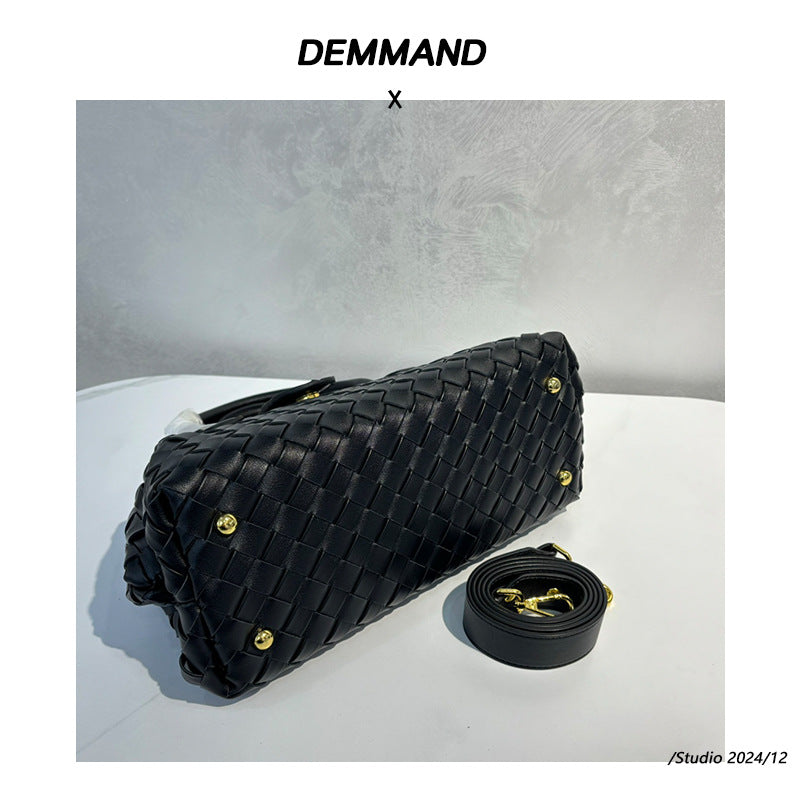 包包女款2024年新款洋气大容量夏天小众高级保龄球包斜挎包女真皮