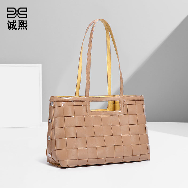 加工定制包包大容量时尚简约纯色镂空手工编织镂空单肩通勤托特包