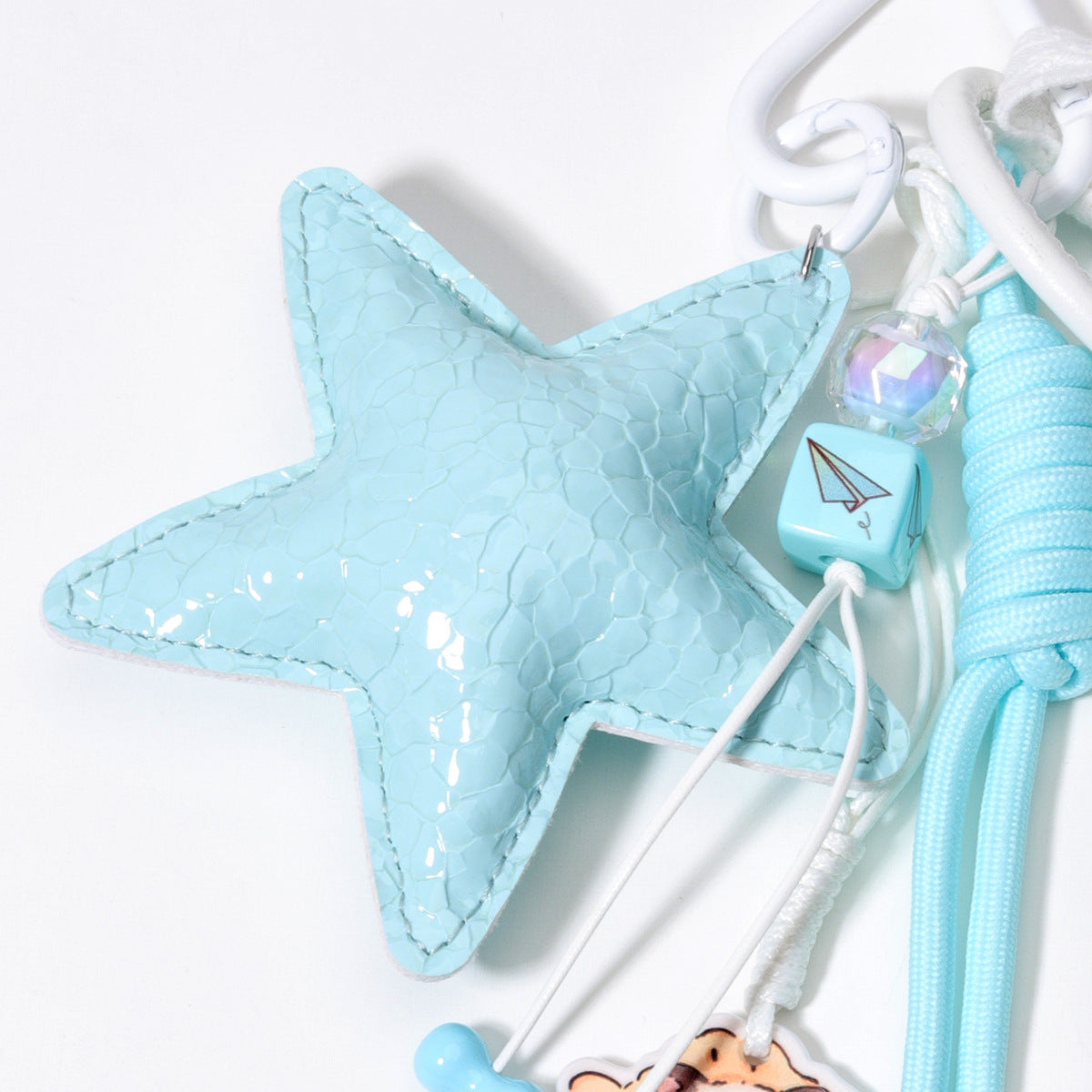 阿乌美工厂立体压花皮革大五角星串珠包挂高级感桃心包包挂饰现货