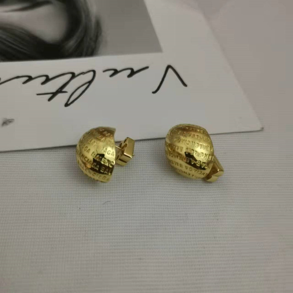 B家21新款蛋形字母耳钉女高级感气质港风镀金几何形光身圆球耳环